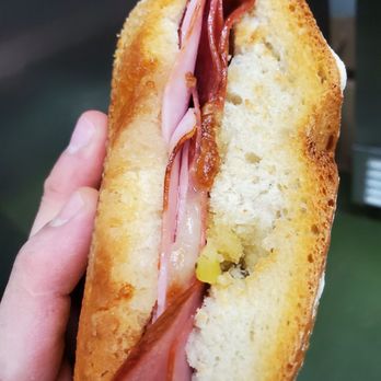 GIULIANO’S DELICATESSEN - Updated May 2025 - 1460 Photos & 1320 Reviews ...