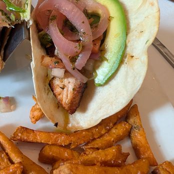 The Front Porch - Salmon taco, with avocado and pickled onions - Southern Near Me - Leonardtown, Maryland The Front Porch - Salmon taco, with avocado and pickled onions - Southern Near Me - Leonardtown, Maryland