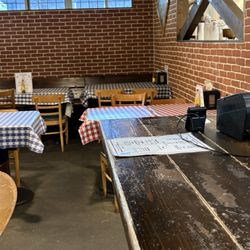 Gus's World Famous Fried Chicken - Tables
