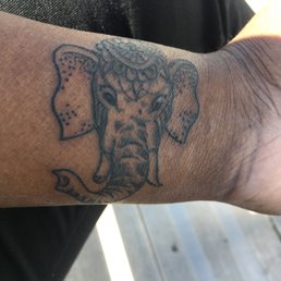 An interpretation of Ganesha. A cover-up job, thank you Jerome! Sorry my skins dry, just got the tat last night. An interpretation of Ganesha. A cover-up job, thank you Jerome! Sorry my skins dry, just got the tat last night.