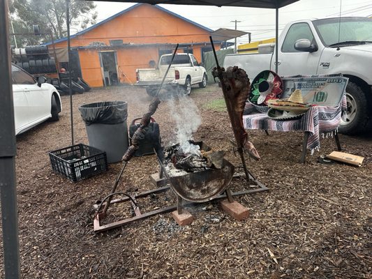 Tacos de Cabrito y Machito El Lagunero by null