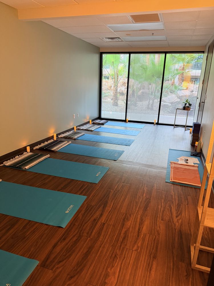 Ground & Bloom Counseling - grief counselor in Henderson, NV