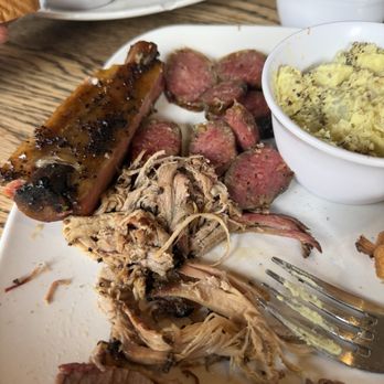 Naaman's BBQ - Rib, sausage, pulled pork, brisket - Barbeque Near Me - Texarkana, Texas Naaman's BBQ - Rib, sausage, pulled pork, brisket - Barbeque Near Me - Texarkana, Texas