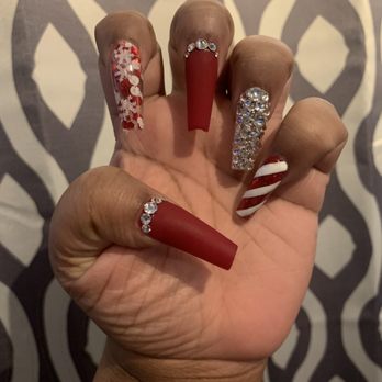 Zulay's Nails - Christmas nails 2020, my girl Zulay nailed it! - Nail Salons Near Me - Los Angeles, California Zulay's Nails - Christmas nails 2020, my girl Zulay nailed it! - Nail Salons Near Me - Los Angeles, California