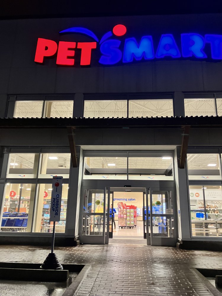 PETSMART Updated September 2024 12 Photos & 32 Reviews 1325 Main