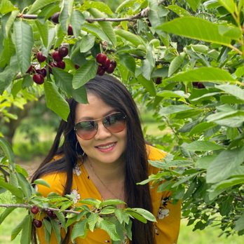 Harris Orchards - A great place to take photos. I just want to stay away from the chaos out there.  Lots of shades! - Pick Your Own Farms Near Me - Ripon, California