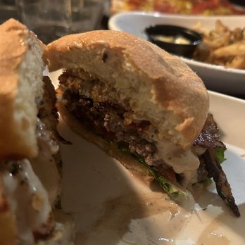 BEAVER STREET BREWERY & WHISTLE STOP CAFE - Updated January 2025 - 1063 ...