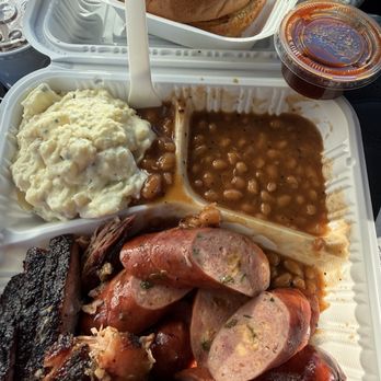 Capelo's Barbecue - Capelos BBQ Redwood City - Barbeque Near Me - Redwood City, California Capelo's Barbecue - Capelos BBQ Redwood City - Barbeque Near Me - Redwood City, California