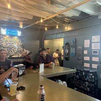 QC Pour House - American Near Me - Charlotte, North Carolina QC Pour House - American Near Me - Charlotte, North Carolina
