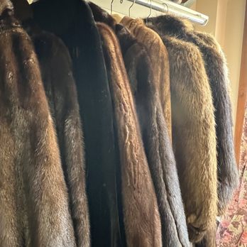 Rebeccas Vintage Boutique - Used, Vintage & Consignment Near Me - Bordentown, New Jersey Rebeccas Vintage Boutique - Used, Vintage & Consignment Near Me - Bordentown, New Jersey
