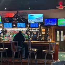 Little Venice Trumansburg - Great bar to watch the game with a good selection of beers and a well rounded menu