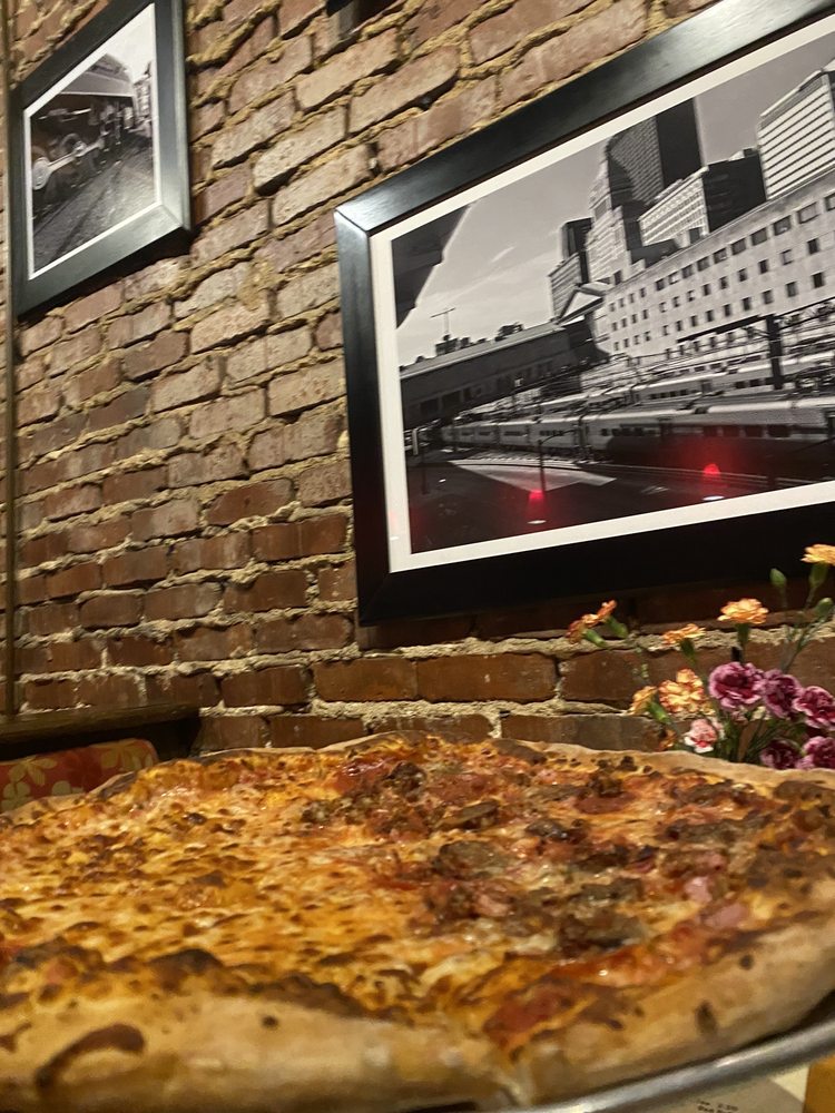 Intermezzo Pizzeria and Cafe