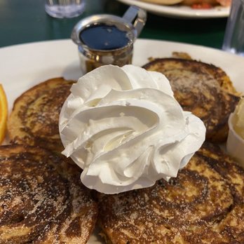 The Frog Pond - Cinnamon Roll French Toast - Breakfast & Brunch Near Me - St Pete Beach, Florida