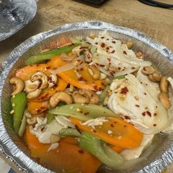 Saigon Maxim - Cashew Chicken