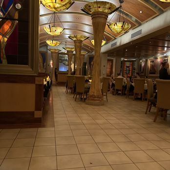 Eddie Merlot's - Beautiful restaurant - Seafood Near Me - Columbus, Ohio