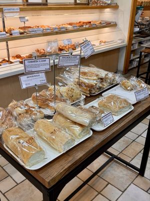 EPI-YA Boulangerie & Patisserie by null