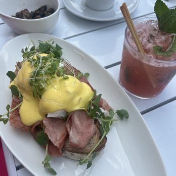 Rise - Eggs Benedict and mojito - Cafes Near Me - Springfield, Missouri Rise - Eggs Benedict and mojito - Cafes Near Me - Springfield, Missouri