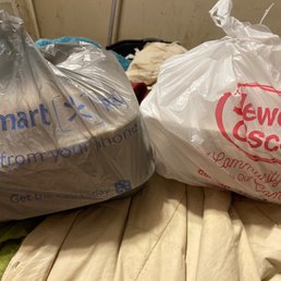 Even when they bag the food to go they use someone else's bags because it's like a hobby not a real business.