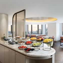 Fairmont Chicago, Millennium Park - Fairmont Gold 15th Floor Lounge