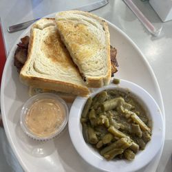 Cruisers Diner