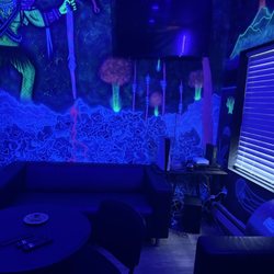 General Zaza Smoke Shop