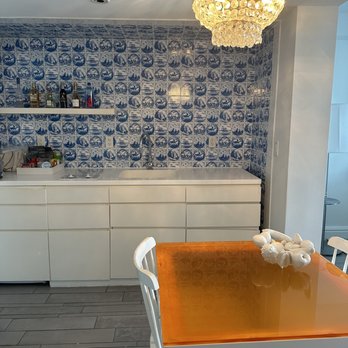 Mondrian South Beach - Mini kitchen/dining area - Hotels Near Me - South Beach, Florida Mondrian South Beach - Mini kitchen/dining area - Hotels Near Me - South Beach, Florida