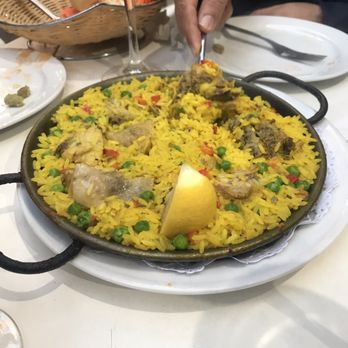 El Cordobés - Chicken paella - Beer Bar Near Me - Seville, SE El Cordobés - Chicken paella - Beer Bar Near Me - Seville, SE