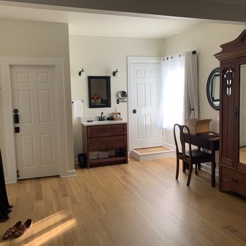 Edwin K Bed & Breakfast - Inside room - Bed & Breakfast Near Me - Florence, Oregon