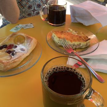 Les Pascals - Bakeries Near Me - Glen Ellen, California Les Pascals - Bakeries Near Me - Glen Ellen, California