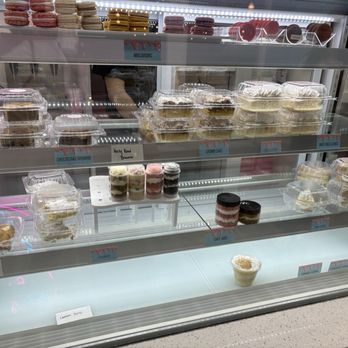 Lil' Cakes & Creamery - Dessert Case - Cupcakes Near Me - Sterling, Virginia Lil' Cakes & Creamery - Dessert Case - Cupcakes Near Me - Sterling, Virginia