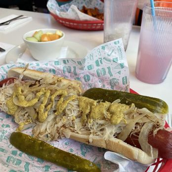 Ed Debevic's - Bambino dog - Breakfast & Brunch Near Me - Chicago, Illinois