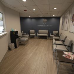 Brenda R Pierce, DDS - Inside office waiting room