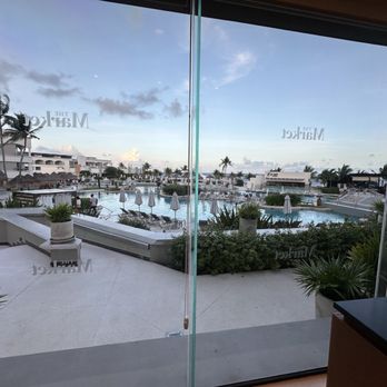 Hard Rock Hotel - Pool área - Hotels Near Me - Puerto Aventuras, ROO