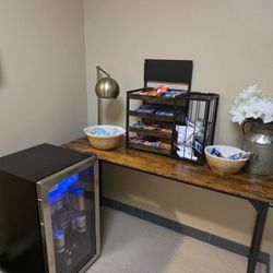 Veterinary Medical and Surgical Group - OC - Snacks and refreshments while you're waiting