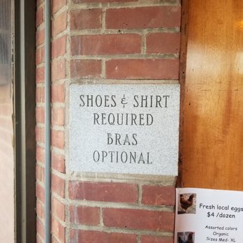 Gus's Restaurant & Tavern - I didnt see any bra-less ladies in there, but its nice to know the pissibility exists... - German Near Me - New Windsor, New York