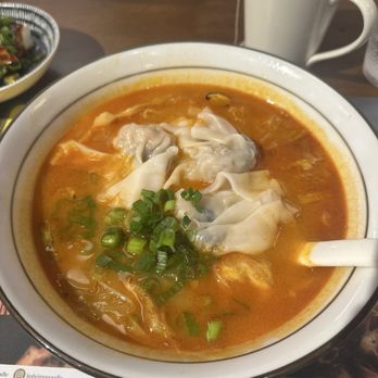 Le Shrimp Noodle Bar - B2. Chicken Wonton Noodle - Ramen Near Me - Irvine, California Le Shrimp Noodle Bar - B2. Chicken Wonton Noodle - Ramen Near Me - Irvine, California