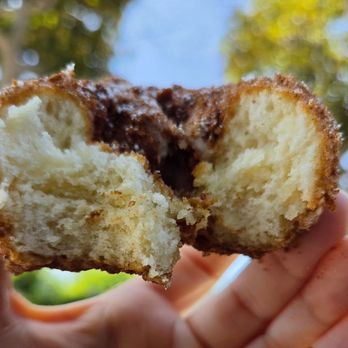 Randy’s Donuts - Donuts Near Me - Los Angeles, California