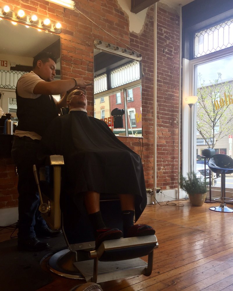 MAIN ST BARBER Updated September 2024 632 Main St, Slatington