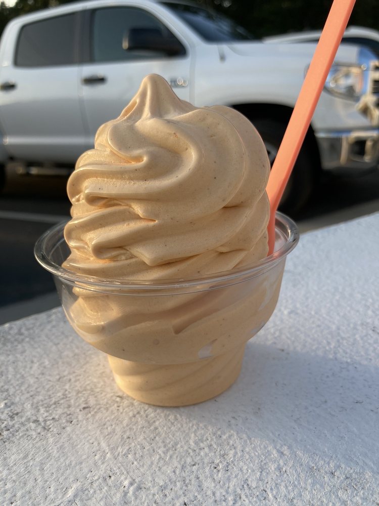 ROYALE CROWN HOMEMADE ICE CREAM AND GRILLE Updated July 2024 95