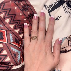 Cool Nails - Beautiful solar set, he was very friendly and took his time making sure they were perfect! Thank you!!