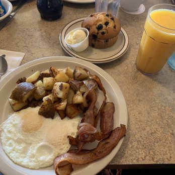 Perko's Cafe - That bacon was perfect. That blueberry muffin is a must. - Breakfast & Brunch Near Me - Madera, California