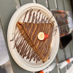 De La Creme - Nutella, bananas and strawberries