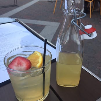 SER - White sangria! Basically two cups for $9 - Spanish Near Me - Arlington, Virginia SER - White sangria! Basically two cups for $9 - Spanish Near Me - Arlington, Virginia