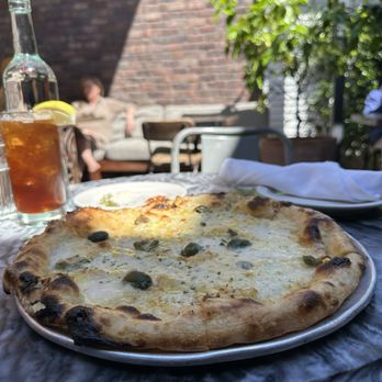 Gjelina - Pizza Blanco - Mozzarella , Parmesan , Fromage Blanc & Castelvatrano Olive Pizza - New American Near Me - Venice, California Gjelina - Pizza Blanco - Mozzarella , Parmesan , Fromage Blanc & Castelvatrano Olive Pizza - New American Near Me - Venice, California