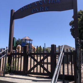 Ocean View Park - Main entrance - Playgrounds Near Me - Half Moon Bay, California