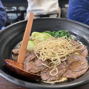 Shun Ramen & Sushi - Beef noodle soup. Excellent broth. - Ramen Near Me - Madison Heights, Michigan Shun Ramen & Sushi - Beef noodle soup. Excellent broth. - Ramen Near Me - Madison Heights, Michigan