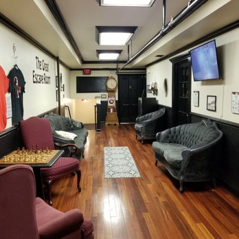The Great Escape Room - Waiting room - Escape Games Near Me - Orlando, Florida