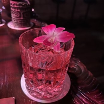 UnderTow Gilbert - Cocktail Bars Near Me - Gilbert, Arizona