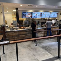 4 Rivers Smokehouse - Counter where you order