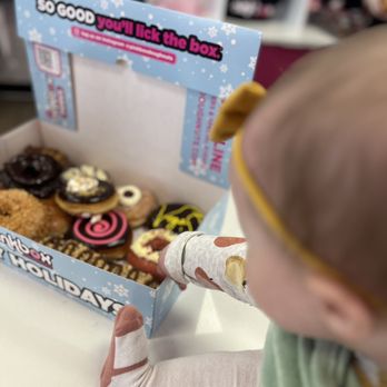 Pinkbox Doughnuts - Camílla's 1st doughnut experience. What better way with Pinkbox Doughnuts!! - Donuts Near Me - St. George, Utah Pinkbox Doughnuts - Camílla's 1st doughnut experience. What better way with Pinkbox Doughnuts!! - Donuts Near Me - St. George, Utah